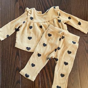 GAP Waffle Knit Set; 2-piece; 3-6 months;